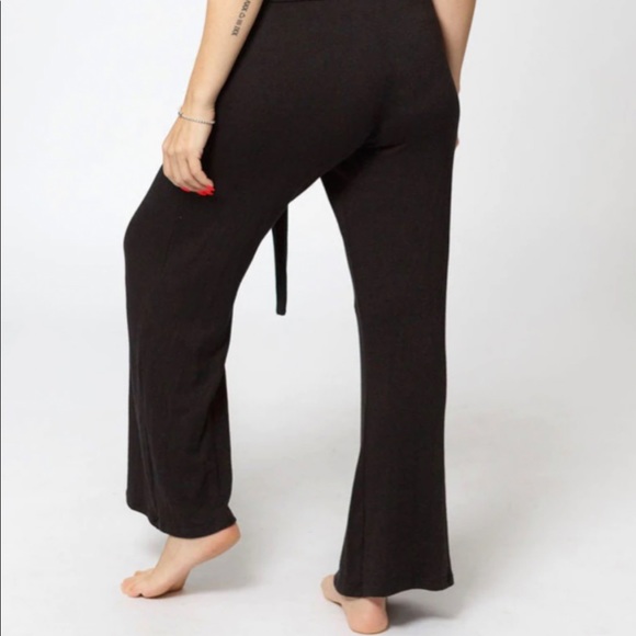 Lav & Kush Tencel Knit Romper NWT XL, made in Canada - Picture 5 of 6